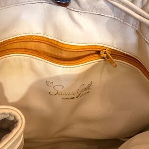 Susan Gail White and Orange Shoulder leather Bag